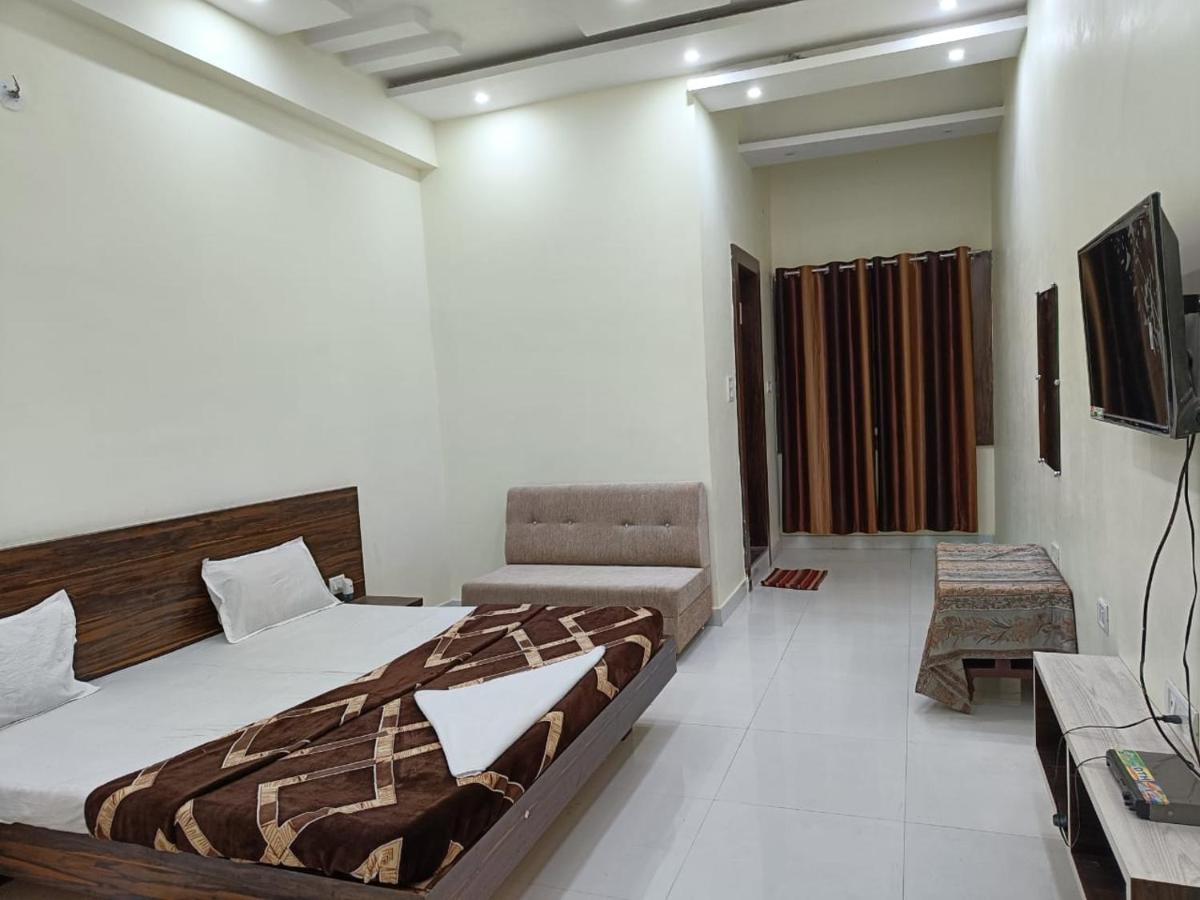 Hotel Parag Palace Jabalpur Exterior foto